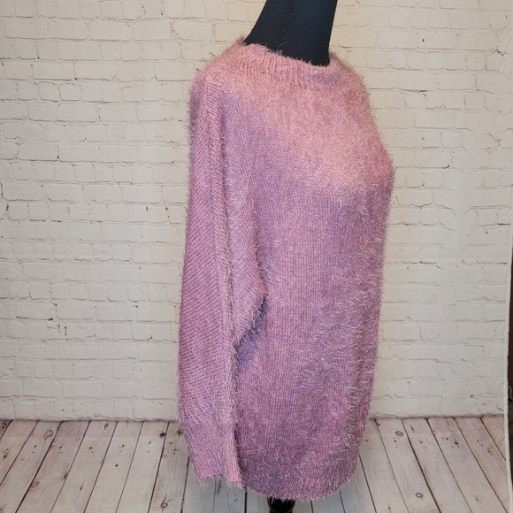 Women's TCEC M/L Crew Neck Pullover Pink Sweater - Picture 4 of 12